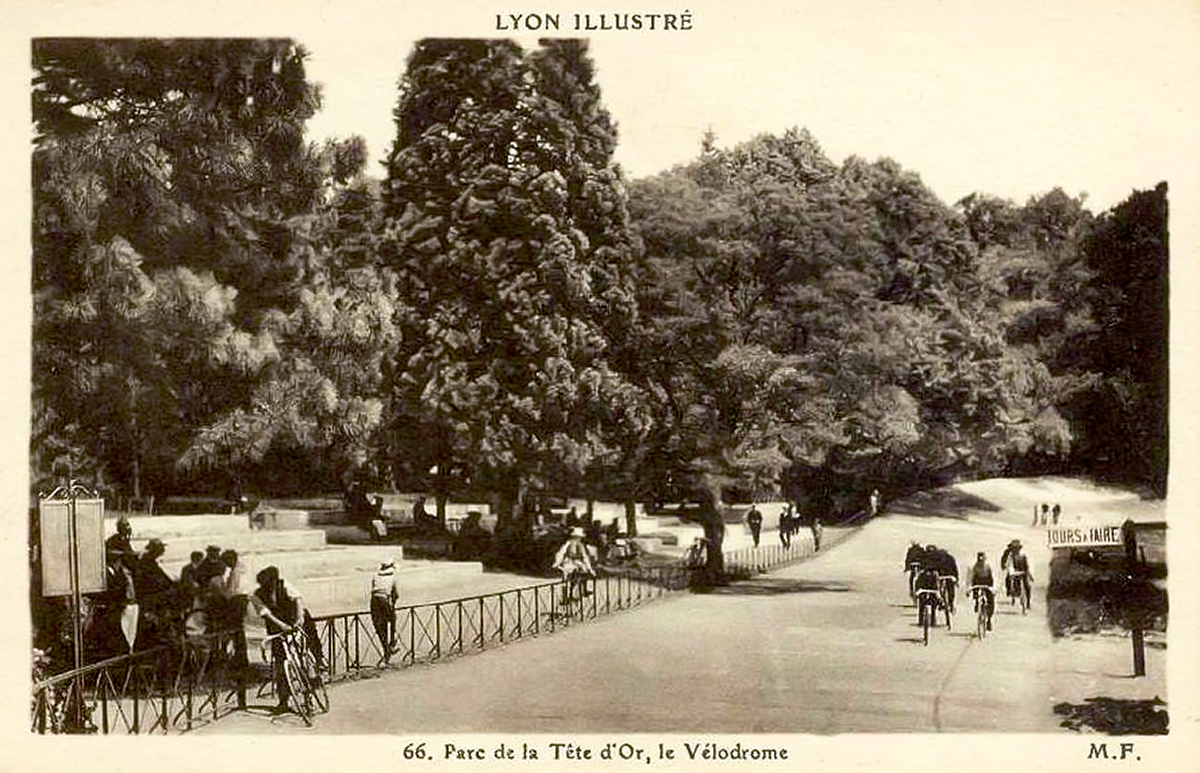 carte postale Vélodrome du parc de la tête d'or